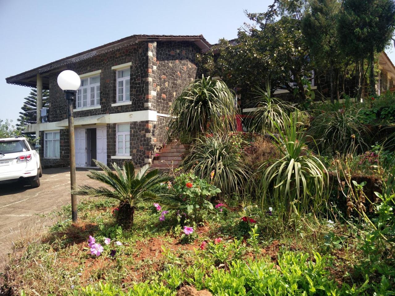 Lake View Suite Mahabaleshwar Exterior photo